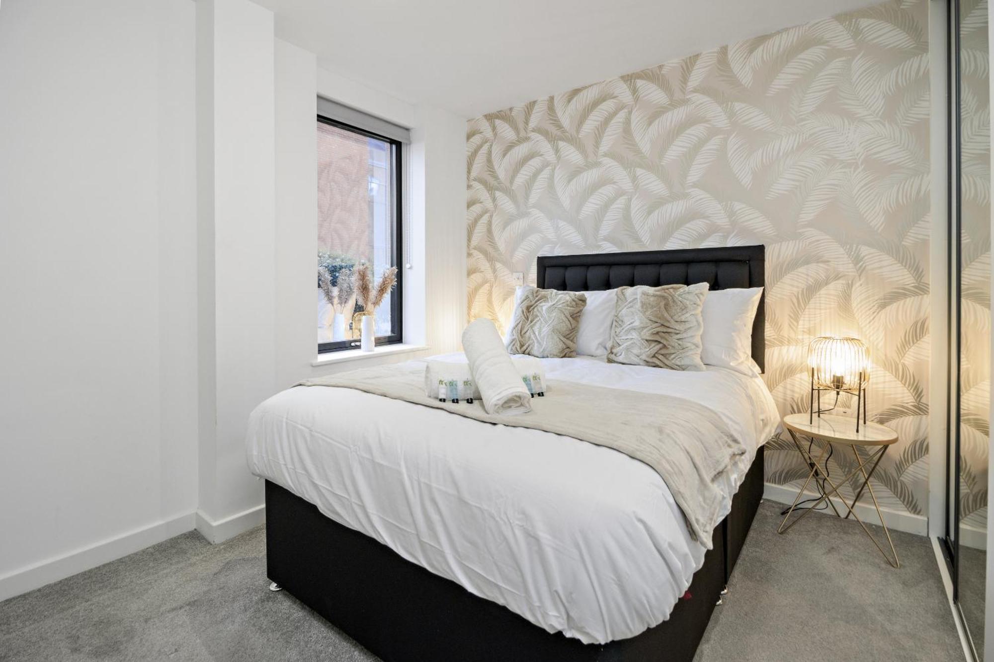 Апартаменты Linacre 1&2 - One And Two Bed Flat Behind The Cathedral With Free Parking And Fast Wifi Эксетер Номер фото